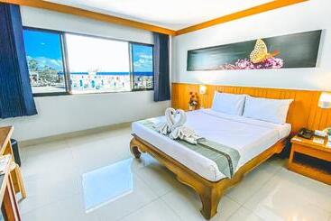 K2 Hotel @ Airport