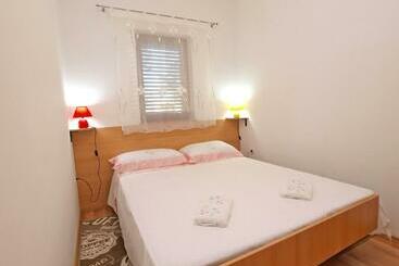 Apartment 1136