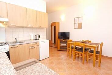 Apartment 1136