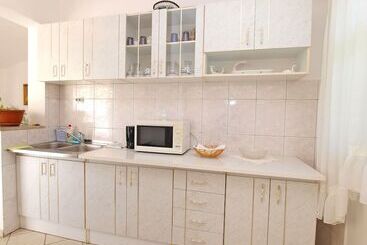 Apartment 1169