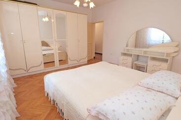 Apartment 1341