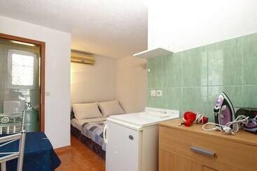 Apartment Lavender 700