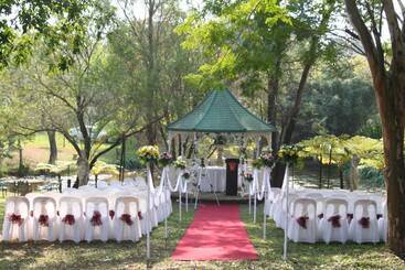 پانسیون Stephward Estate Country House