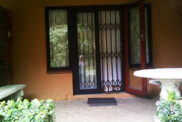 پانسیون Stephward Estate Country House