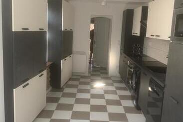 Пансион Guesthouse La Villae