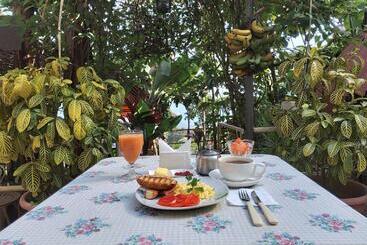 پانسیون Hostal Kurmi Coroico