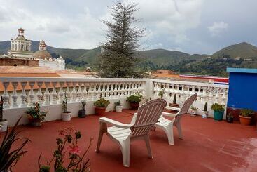 هاستل Hostal Florencia