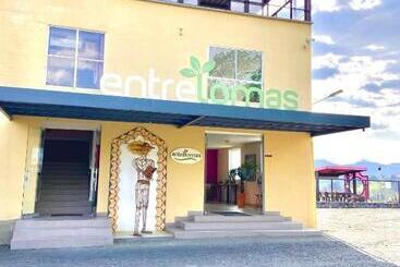 هتل Entre Lomas
