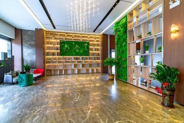 هتل Ramada Encore By Wyndham Guangzhou Panyu