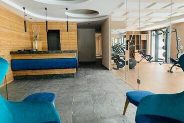 هتل Ciampedie Luxury Alpine Spa