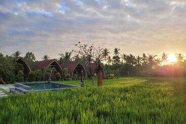 هتل Umma Bali Menjangan Retreat