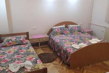 هاستل Apartment   Jona