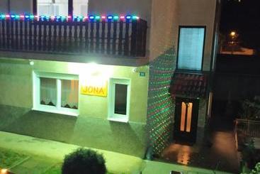 هاستل Apartment   Jona