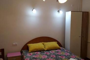 هاستل Apartment   Jona