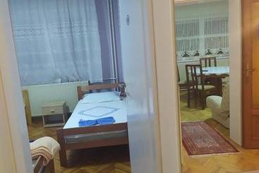 هاستل Apartment   Jona
