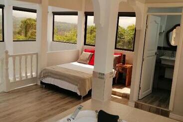 پانسیون Alicia Hostal Filandia