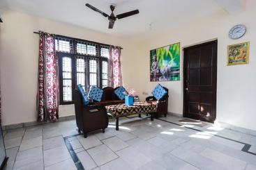 پانسیون Oyo Home 66232 Restful 2bhk Apartment Dharamshala