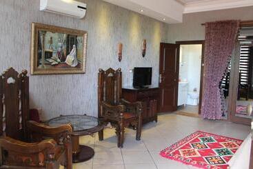 هتل Bella View Art Boutique