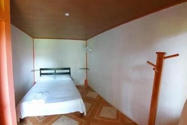 هاستل Yubarta Lodge