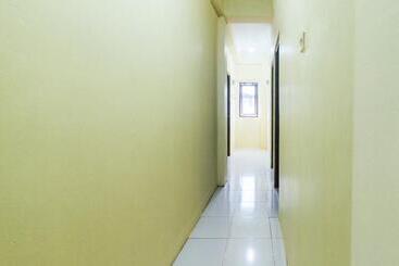 هتل Oyo 2165 Alyah Guest House Syariah