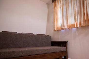 هتل Sharda Residency