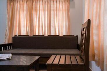 هتل Sharda Residency