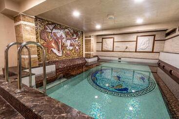 هتل Sunny Paradise Ll   Daniela Wellness And Spa
