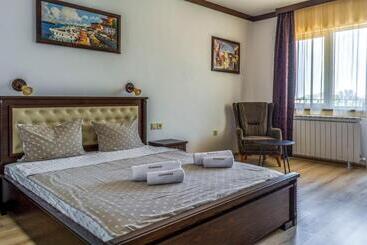 هتل Sunny Paradise Ll   Daniela Wellness And Spa