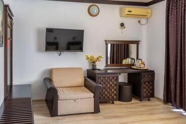 هتل Sunny Paradise Ll   Daniela Wellness And Spa