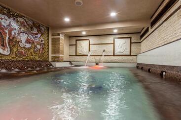 هتل Sunny Paradise Ll   Daniela Wellness And Spa