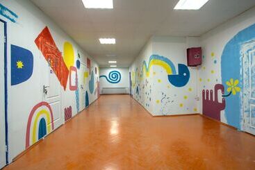 P2b Hostel & Bar