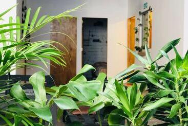 پانسیون Casa Egos Pop Laureles