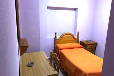 پانسیون Hostal Hermanos Sánchez
