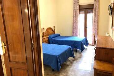 پانسیون Hostal Hermanos Sánchez