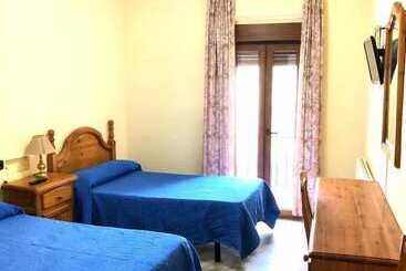 پانسیون Hostal Hermanos Sánchez
