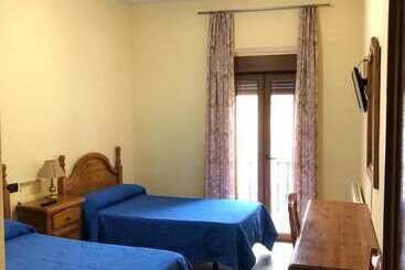 پانسیون Hostal Hermanos Sánchez