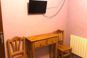 پانسیون Hostal Hermanos Sánchez