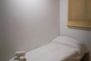 پانسیون Hostal Quinta Santillan