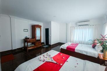 پانسیون Kep Villa Hill Guest House 1