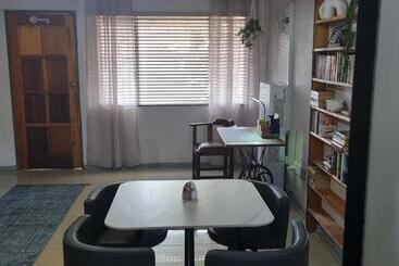 پانسیون The Retreat Guesthouse