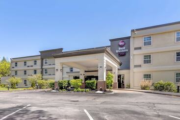 هتل Best Western Plus Brunswick Bath