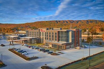 هتل Hilton Garden Inn Wausau