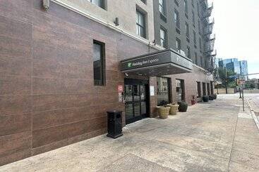 هتل Holiday Inn Express   Dallas Downtown, An Ihg
