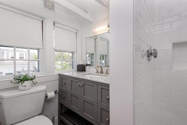 Hotel Nantucket Periwinkle