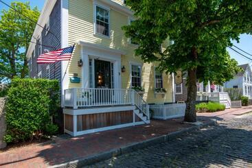 Hotel Nantucket Periwinkle