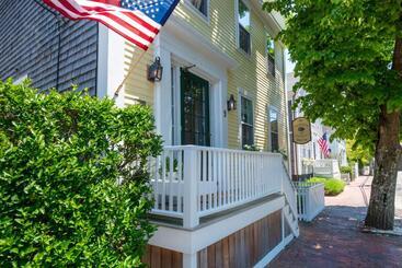 Hotel Nantucket Periwinkle