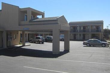 هتل Pacific Best Inn