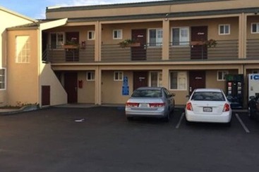 هتل Pacific Best Inn