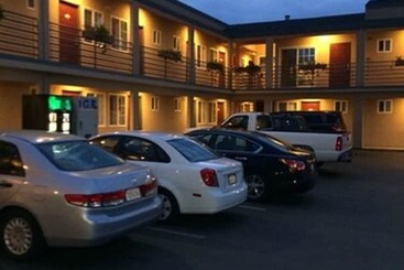 هتل Pacific Best Inn
