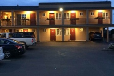 هتل Pacific Best Inn